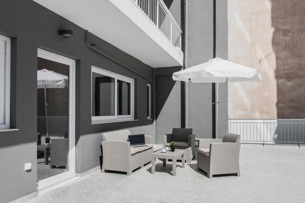 Wyz Attiki Aparthotel Atena Exterior foto